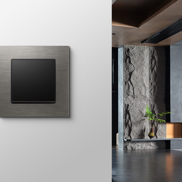 Avion studio metal finish